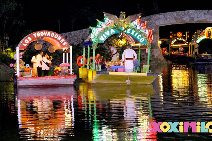 Xoximilco Fiesta Mexicana Flotante | Cancun