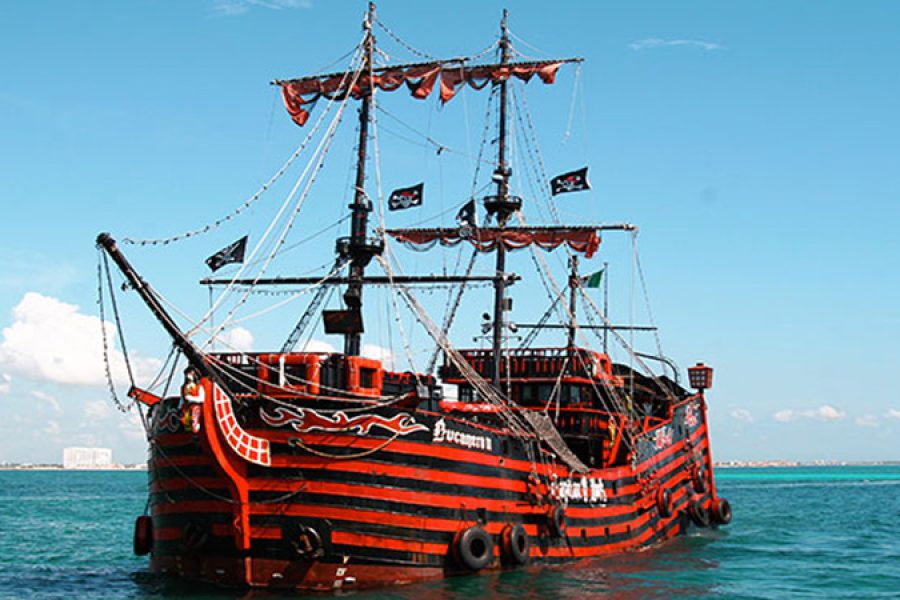 Barco Pirata | Capitán Hook Cancún